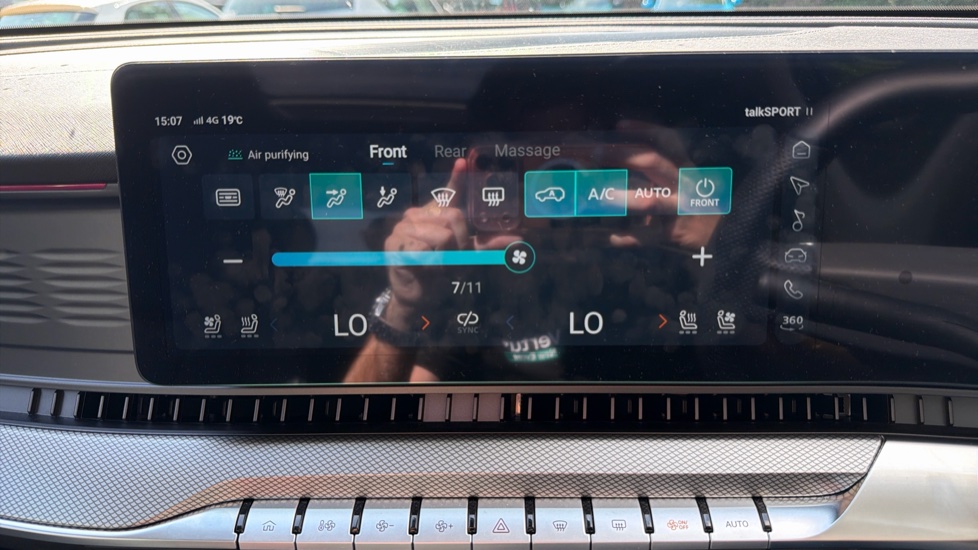 MG MGS9 1.5 T-GDI PHEV Premium 5dr Auto Estate - Image 34