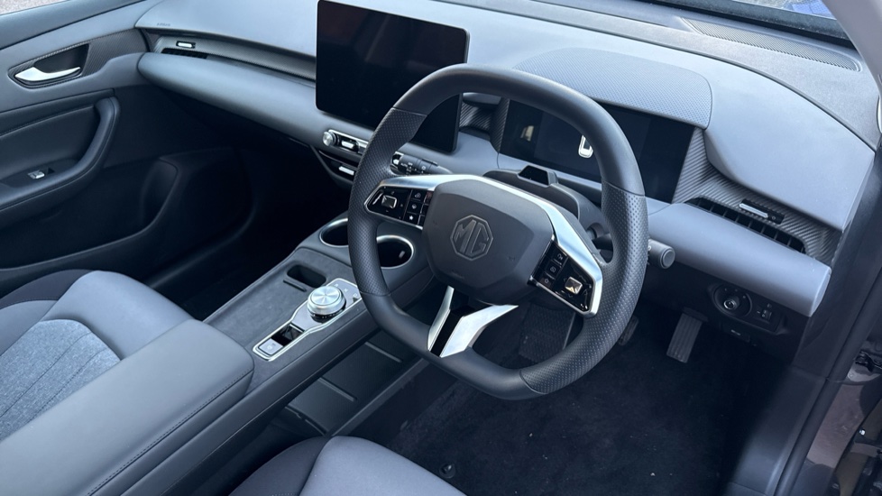 MG MGS5 125kW SE EV 49kWh 5dr Auto Electric Estate - Image 11
