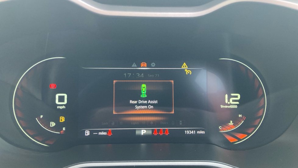 MG ZS 1.0T GDi Exclusive 5dr DCT Petrol Hatchback - Image 18