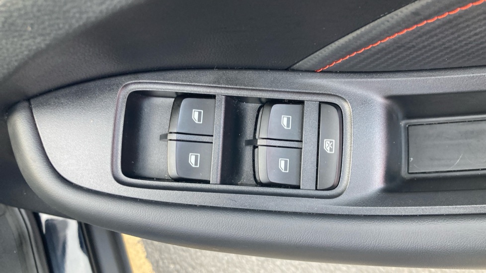 MG ZS 1.0T GDi Exclusive 5dr DCT Petrol Hatchback - Image 22