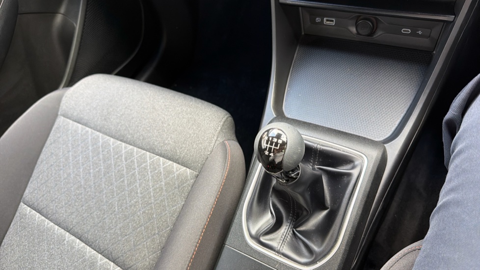 MG MG3 1.5 SE 5dr Petrol Hatchback - Image 22