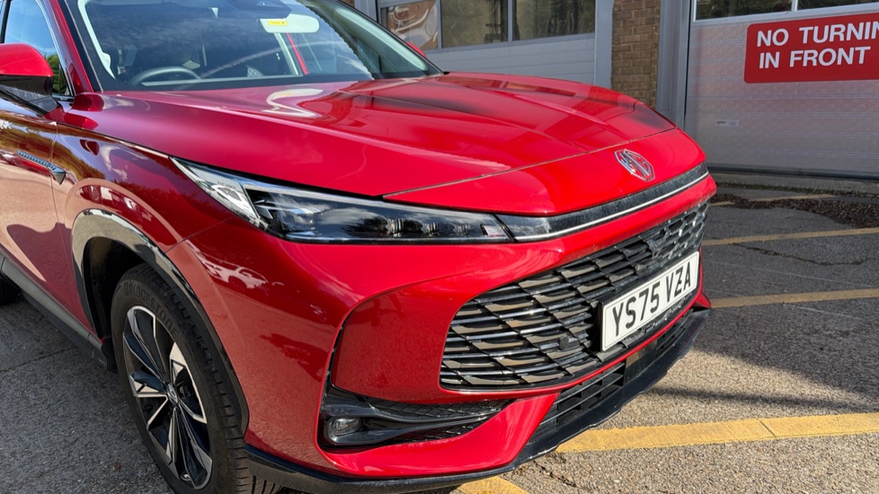 MG HS 1.5 T-GDI SE 5dr Petrol Hatchback - Image 10