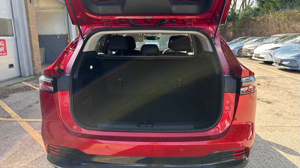 MG HS 1.5 T-GDI SE 5dr Petrol Hatchback - Image 17