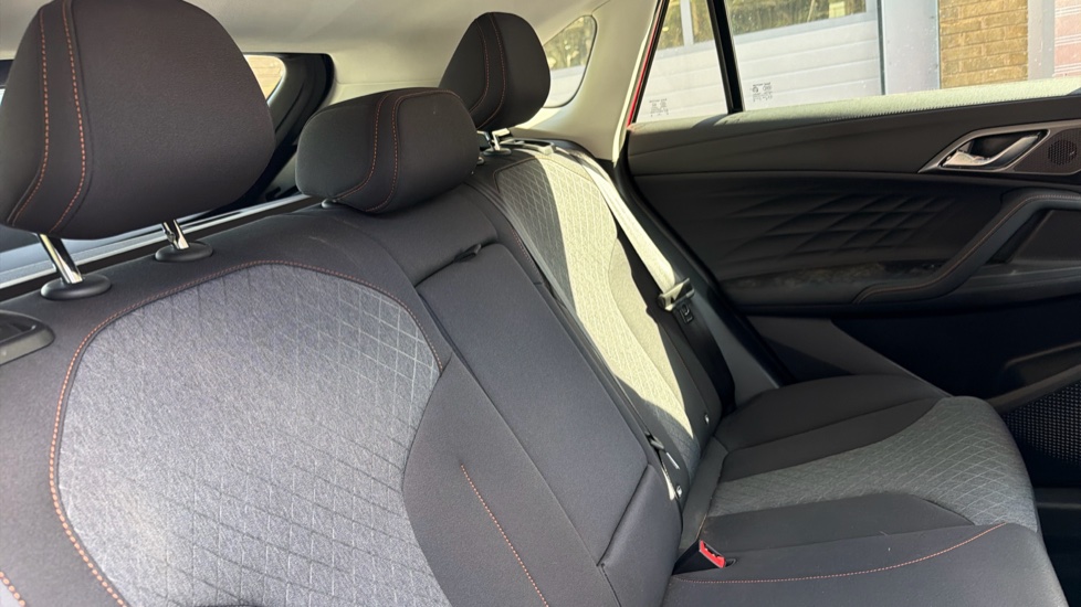 MG HS 1.5 T-GDI SE 5dr Petrol Hatchback - Image 20