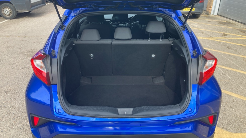 Toyota C-HR 1.8 Hybrid Icon 5dr CVT Hybrid Hatchback - Image 4