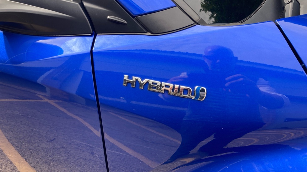 Toyota C-HR 1.8 Hybrid Icon 5dr CVT Hybrid Hatchback - Image 8