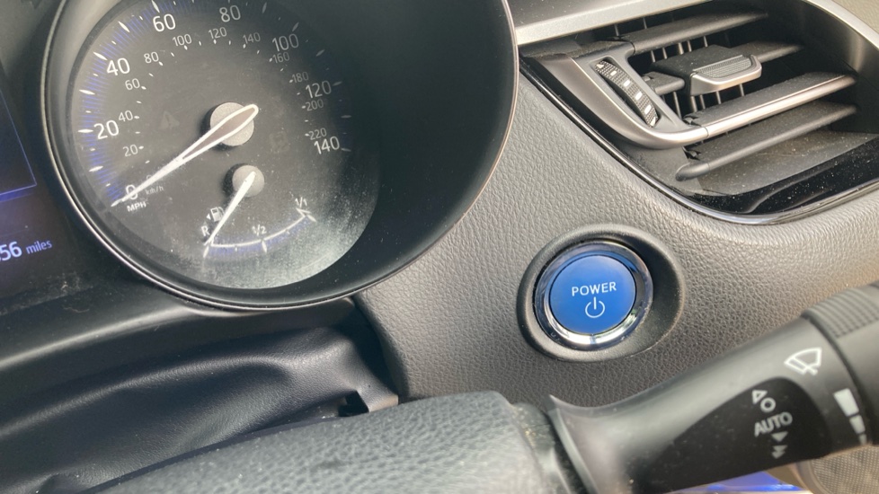 Toyota C-HR 1.8 Hybrid Icon 5dr CVT Hybrid Hatchback - Image 25