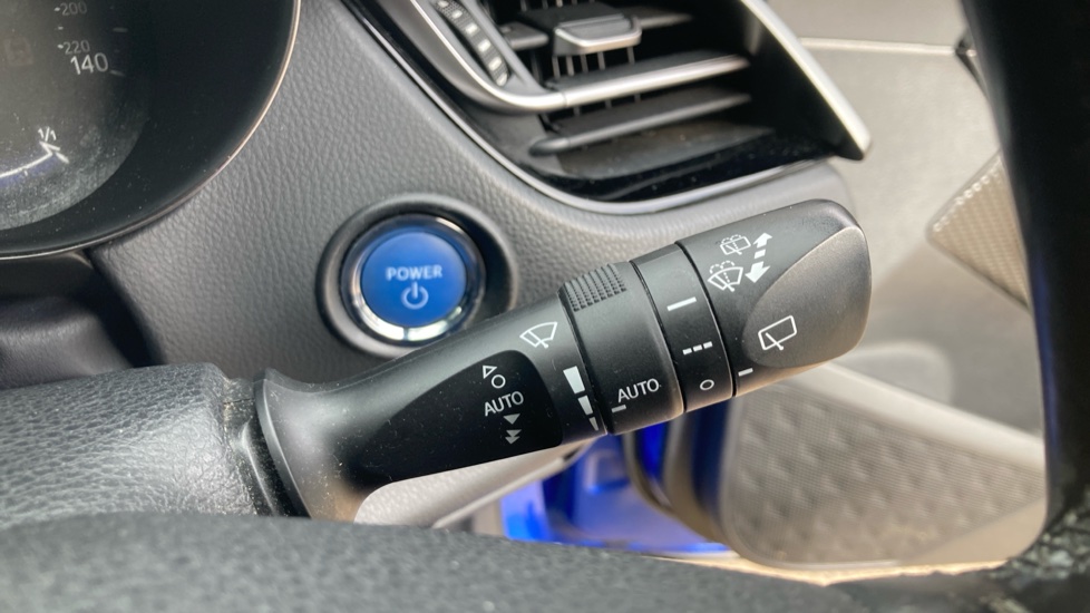 Toyota C-HR 1.8 Hybrid Icon 5dr CVT Hybrid Hatchback - Image 29