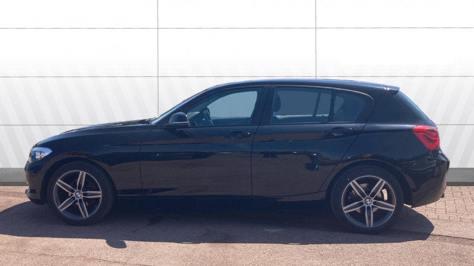 BMW 1 Series 118i [1.5] Sport 5dr [Nav/Servotronic] Petrol Hatchback - Image 5