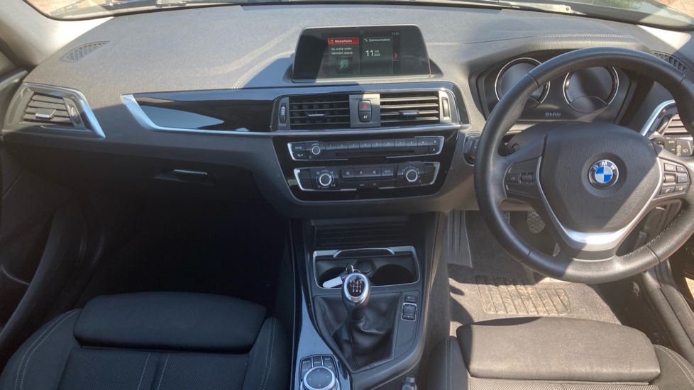 BMW 1 Series 118i [1.5] Sport 5dr [Nav/Servotronic] Petrol Hatchback - Image 10