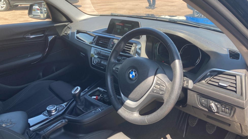 BMW 1 Series 118i [1.5] Sport 5dr [Nav/Servotronic] Petrol Hatchback - Image 11
