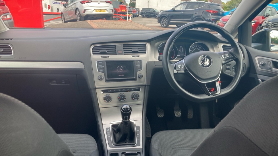 Volkswagen Golf 1.4 TSI 125 Match Edition 5dr Petrol Hatchback - Image 10