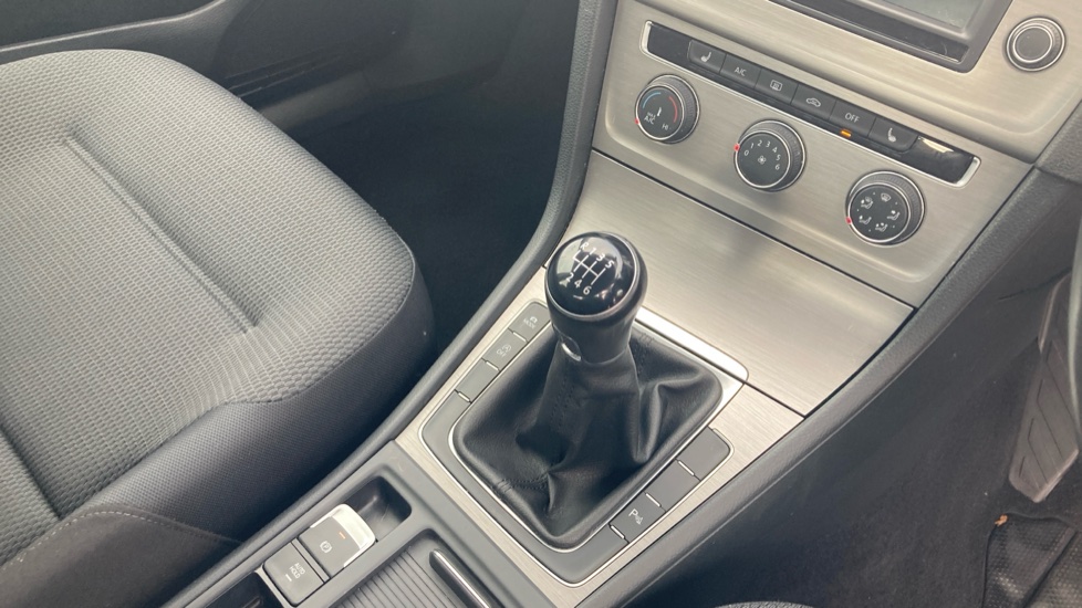 Volkswagen Golf 1.4 TSI 125 Match Edition 5dr Petrol Hatchback - Image 13