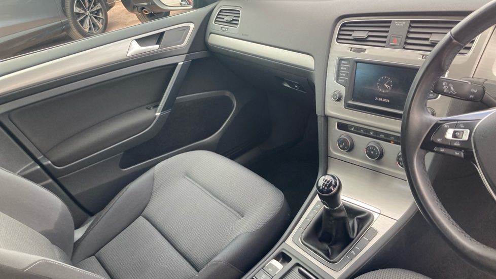 Volkswagen Golf 1.4 TSI 125 Match Edition 5dr Petrol Hatchback - Image 14