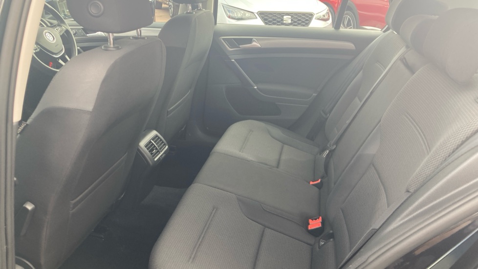Volkswagen Golf 1.4 TSI 125 Match Edition 5dr Petrol Hatchback - Image 16