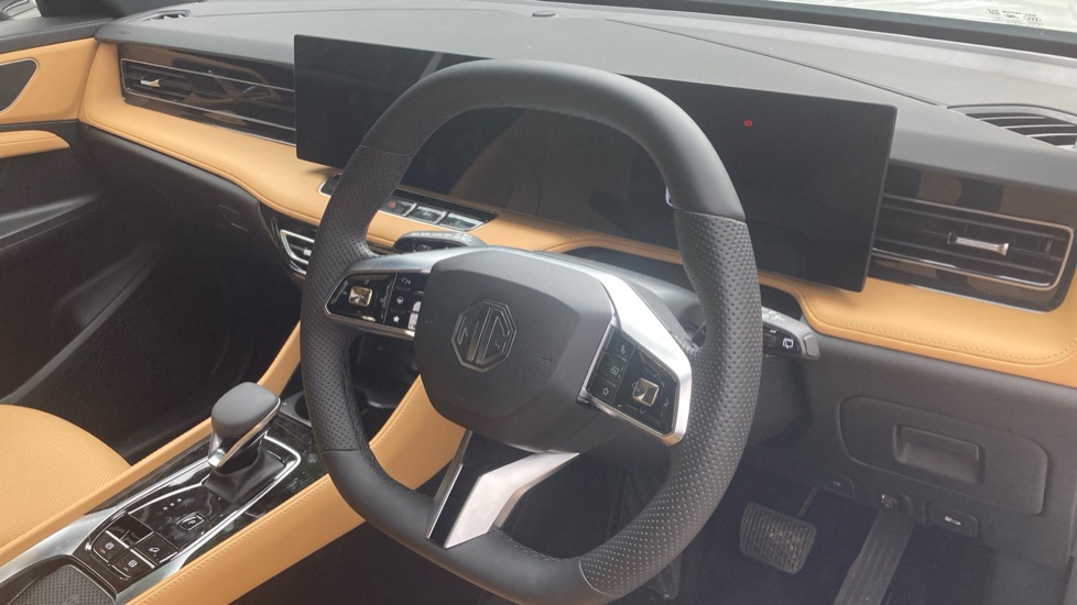 MG HS 1.5 T-GDI PHEV Trophy 5dr Auto Hatchback - Image 11