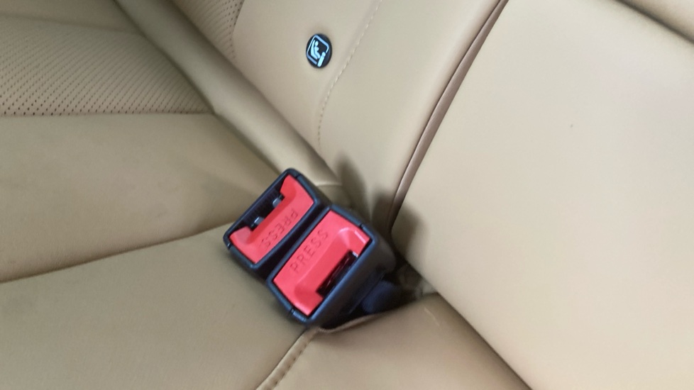 MG HS 1.5 T-GDI PHEV Trophy 5dr Auto Hatchback - Image 17