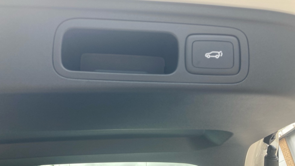 MG HS 1.5 T-GDI PHEV Trophy 5dr Auto Hatchback - Image 22