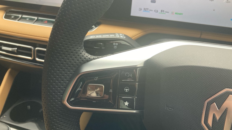 MG HS 1.5 T-GDI PHEV Trophy 5dr Auto Hatchback - Image 26