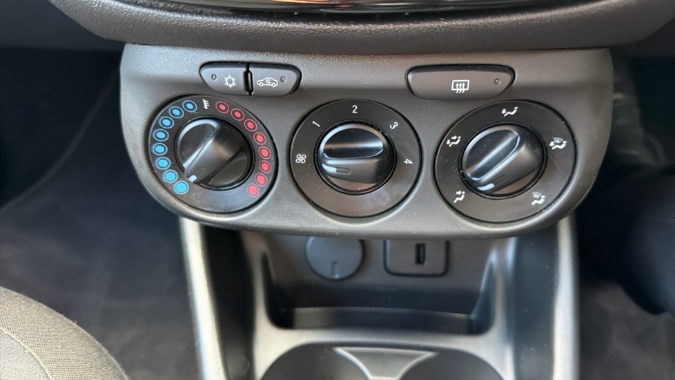 Vauxhall Corsa 1.4 ecoFLEX Energy 5dr [AC] Petrol Hatchback - Image 28