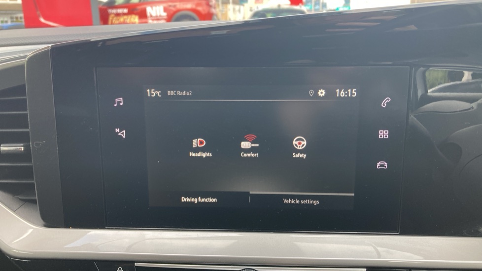 Vauxhall Mokka 1.2 Turbo 100 Design 5dr Petrol Hatchback - Image 34