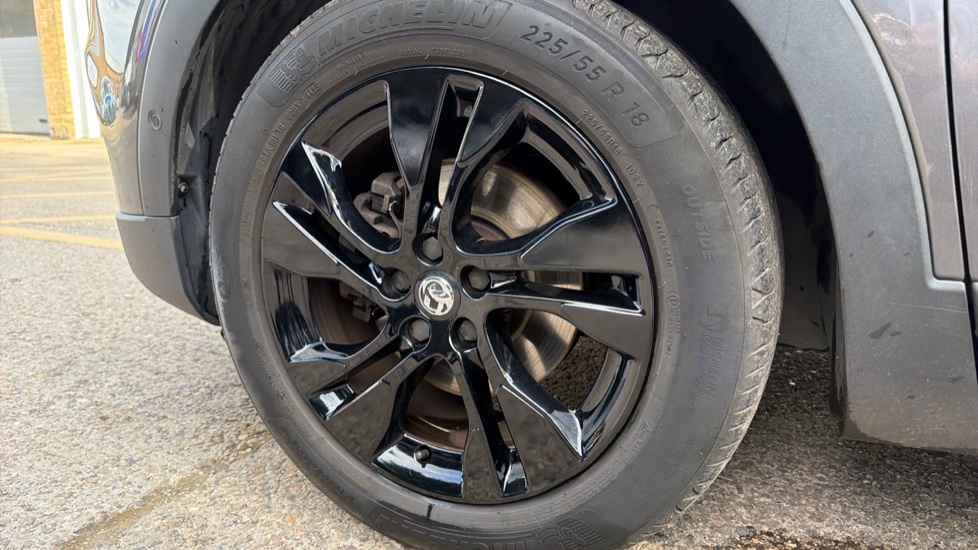 Vauxhall Grandland X 1.2 Turbo SRi Nav 5dr Petrol Hatchback - Image 16