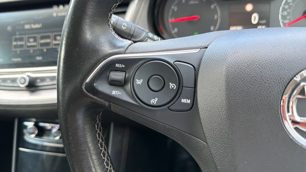 Vauxhall Grandland X 1.2 Turbo SRi Nav 5dr Petrol Hatchback - Image 30