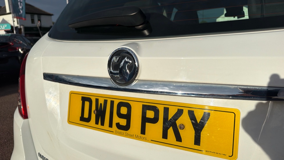 Vauxhall Mokka X 1.4T ecoTEC Design Nav 5dr Petrol Hatchback - Image 11