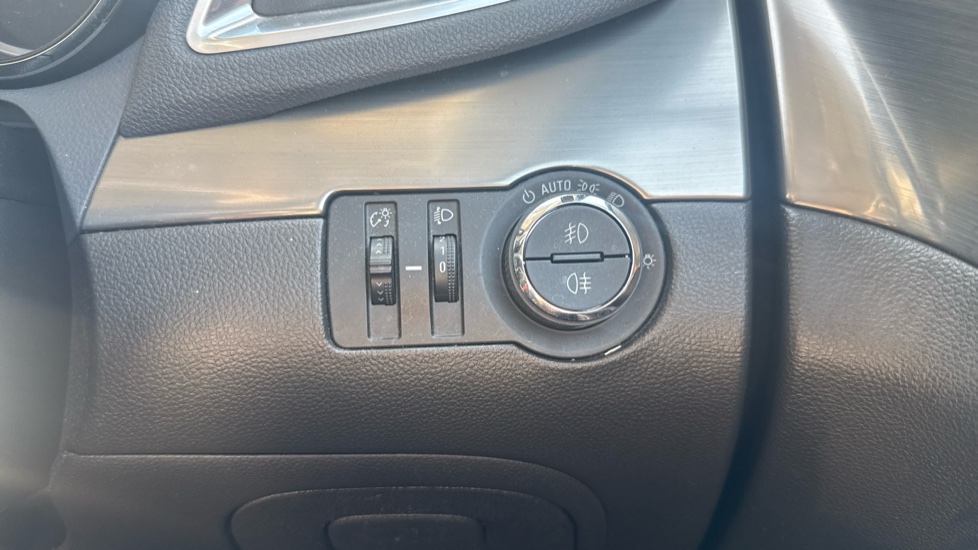 Vauxhall Mokka 1.7 CDTi SE 5dr 4WD Diesel Hatchback - Image 24
