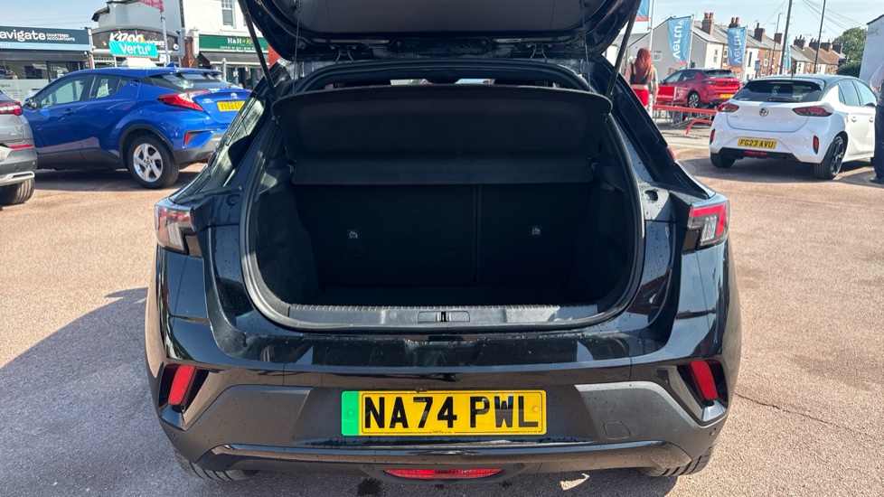 Vauxhall Mokka 100kW GS 50kWh 5dr Auto Electric Hatchback - Image 4
