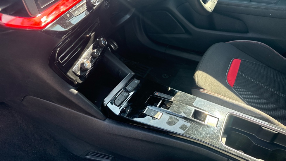 Vauxhall Mokka 100kW GS 50kWh 5dr Auto Electric Hatchback - Image 13