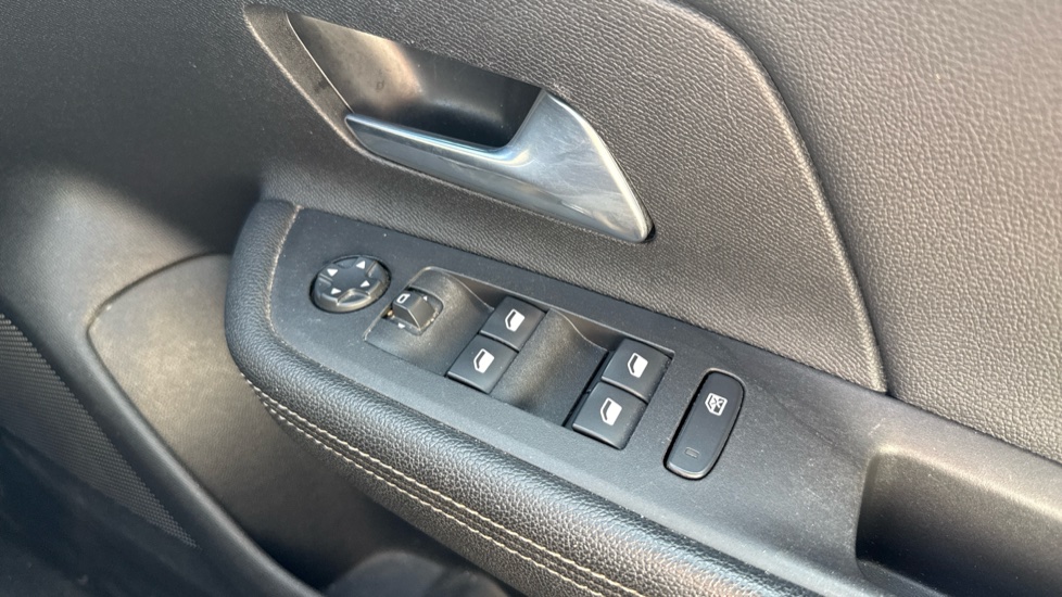 Vauxhall Mokka 100kW GS 50kWh 5dr Auto Electric Hatchback - Image 24