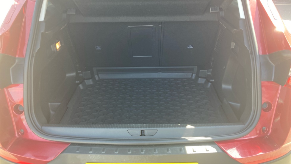 Vauxhall Grandland X 1.2 Turbo Griffin Edition 5dr Petrol Hatchback - Image 4