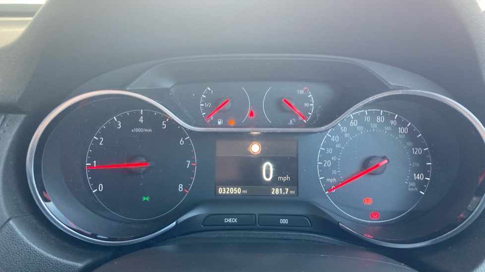 Vauxhall Grandland X 1.2 Turbo Griffin Edition 5dr Petrol Hatchback - Image 18