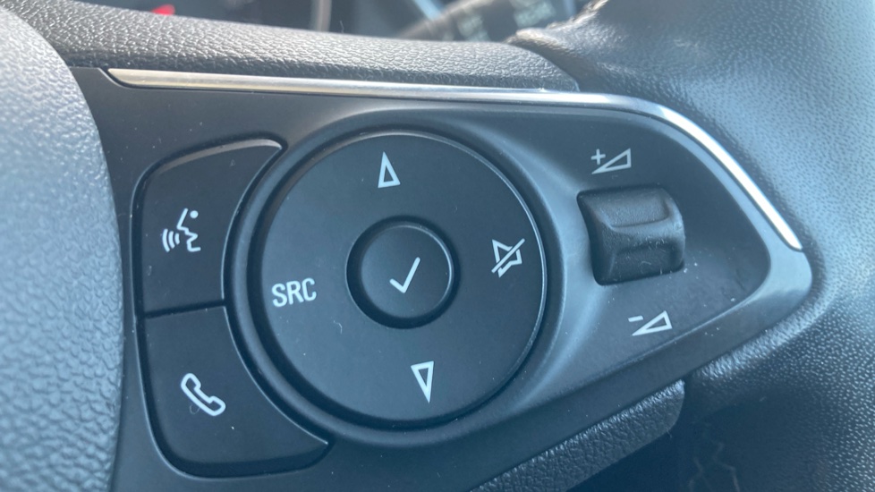 Vauxhall Grandland X 1.2 Turbo Griffin Edition 5dr Petrol Hatchback - Image 22