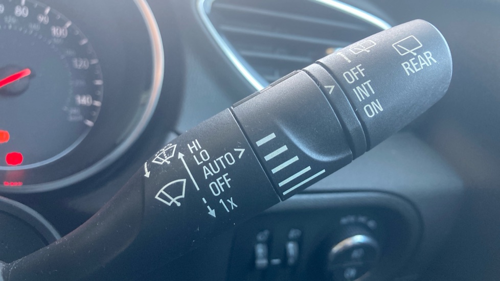 Vauxhall Grandland X 1.2 Turbo Griffin Edition 5dr Petrol Hatchback - Image 25