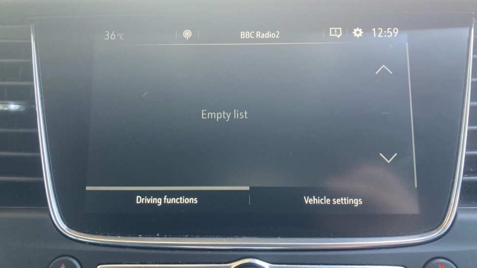 Vauxhall Grandland X 1.2 Turbo Griffin Edition 5dr Petrol Hatchback - Image 32
