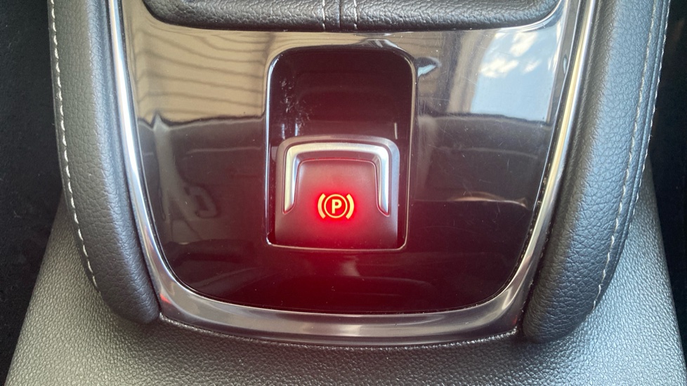 Vauxhall Grandland X 1.2 Turbo Griffin Edition 5dr Petrol Hatchback - Image 35
