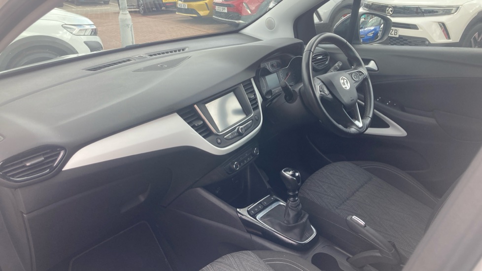 Vauxhall Crossland X 1.2T [110] Griffin 5dr [6 Spd] [Start Stop] Petrol Hatchback - Image 9