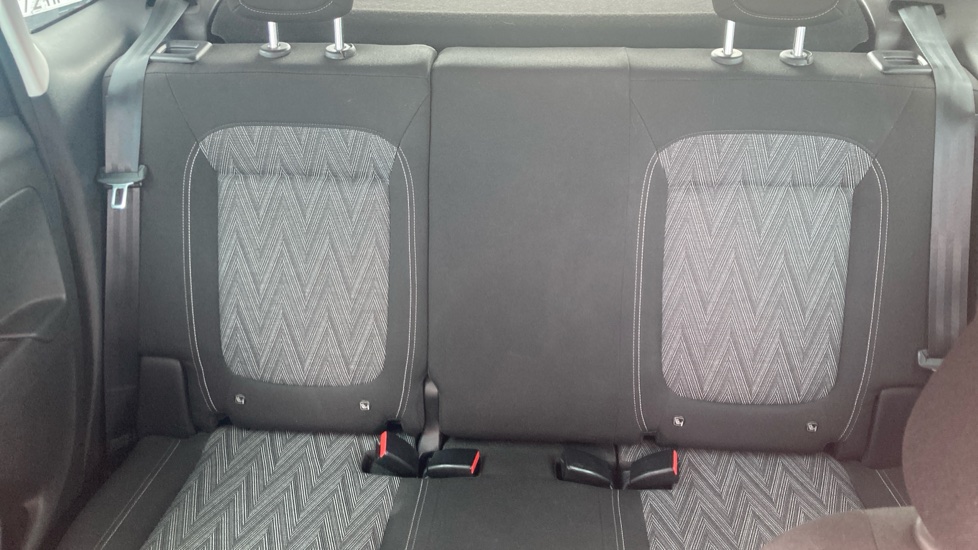 Vauxhall Crossland X 1.2T [110] Griffin 5dr [6 Spd] [Start Stop] Petrol Hatchback - Image 15