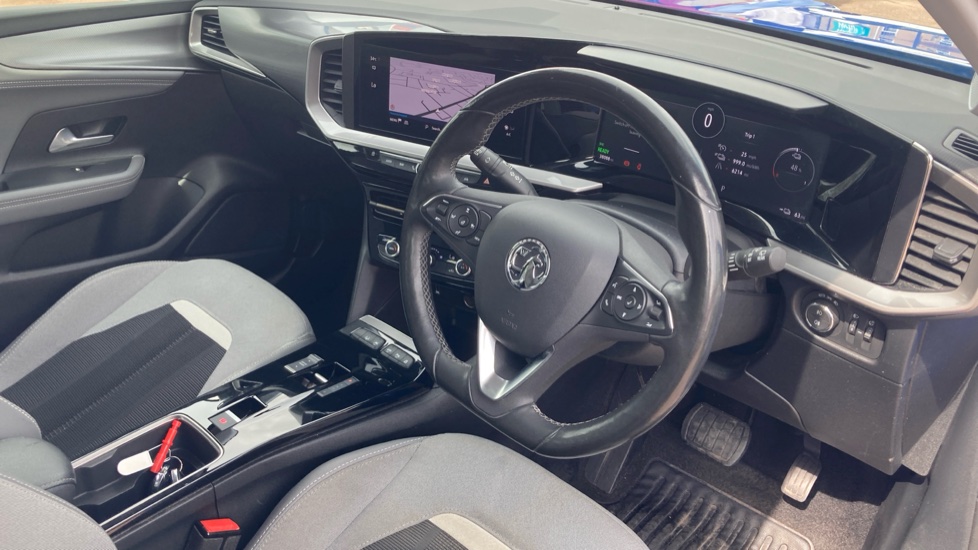 Vauxhall Mokka 100kW Elite Nav Premium 50kWh 5dr Auto Electric Hatchback - Image 11