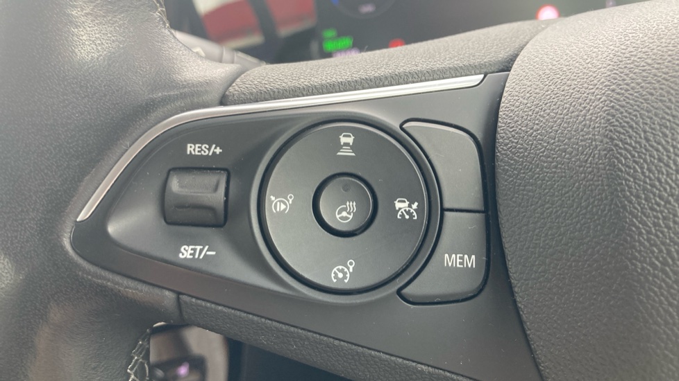 Vauxhall Mokka 100kW Elite Nav Premium 50kWh 5dr Auto Electric Hatchback - Image 21