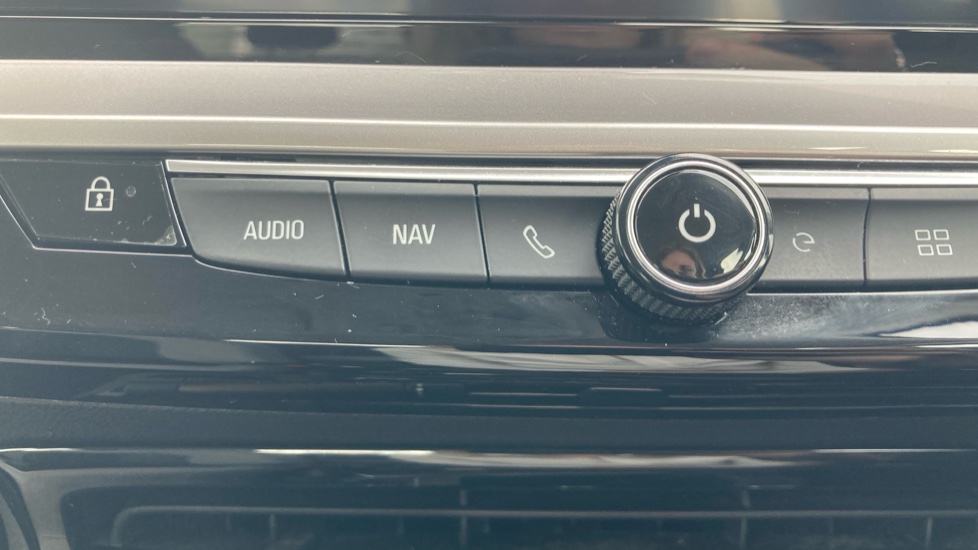 Vauxhall Mokka 100kW Elite Nav Premium 50kWh 5dr Auto Electric Hatchback - Image 33