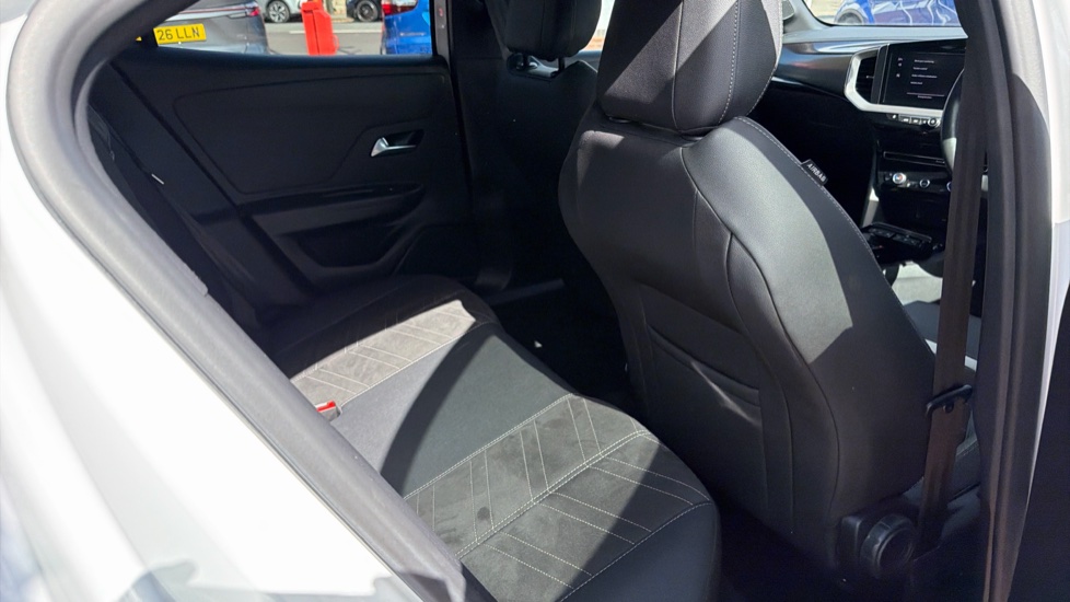 Vauxhall Mokka 1.2 Turbo Ultimate 5dr Auto Petrol Hatchback - Image 14
