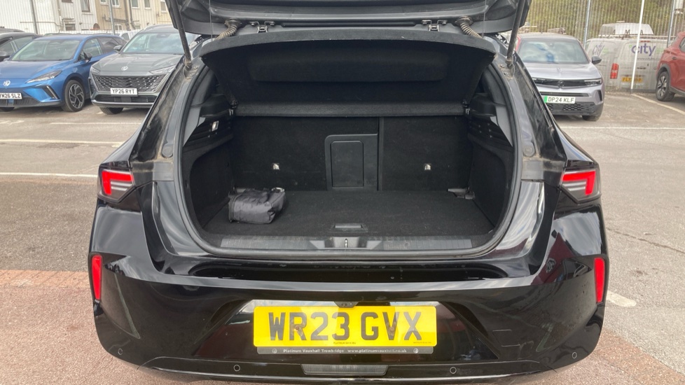 Vauxhall Astra 1.2 Turbo 130 GS 5dr Petrol Hatchback - Image 4
