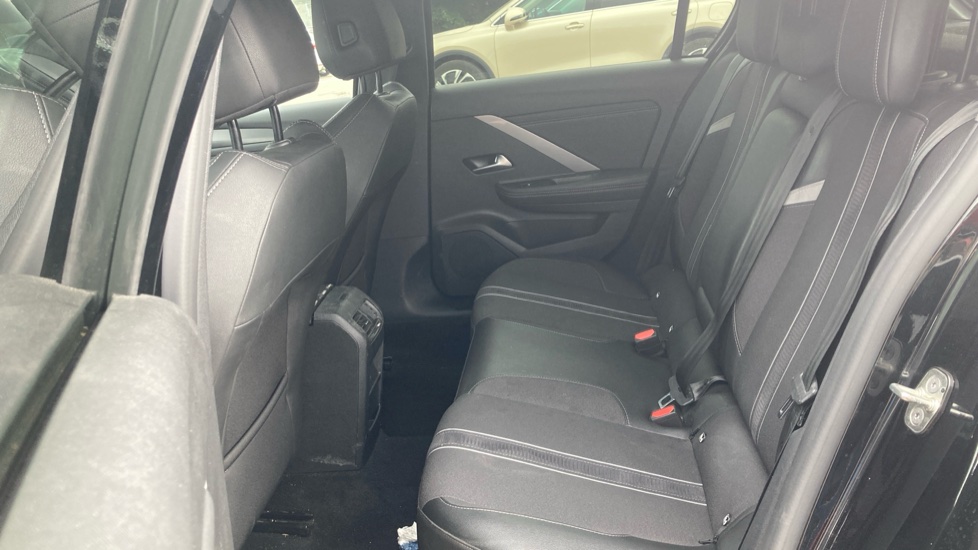Vauxhall Astra 1.2 Turbo 130 GS 5dr Petrol Hatchback - Image 16
