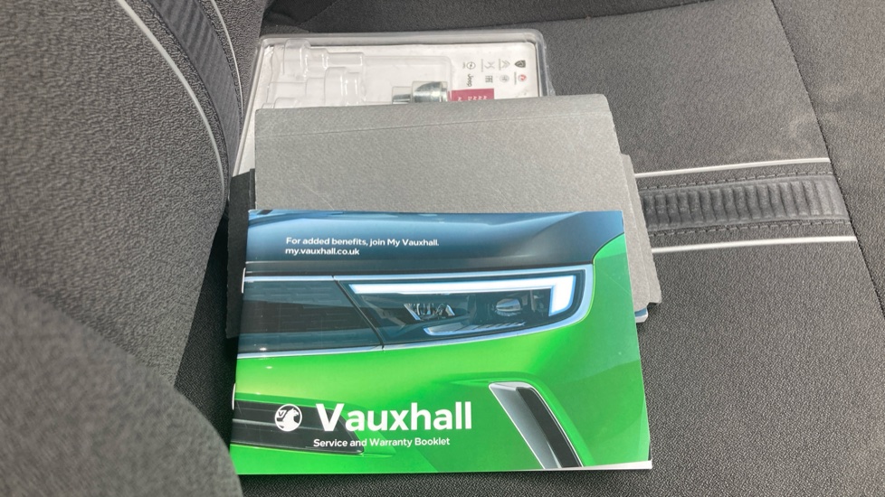 Vauxhall Astra 1.2 Turbo 130 GS 5dr Petrol Hatchback - Image 19