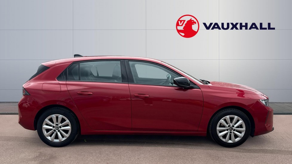 Vauxhall Astra 1.2 Turbo 130 Design 5dr Petrol Hatchback - Image 5