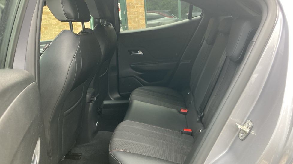 Vauxhall Mokka 1.2 Turbo SRi 5dr Petrol Hatchback - Image 16