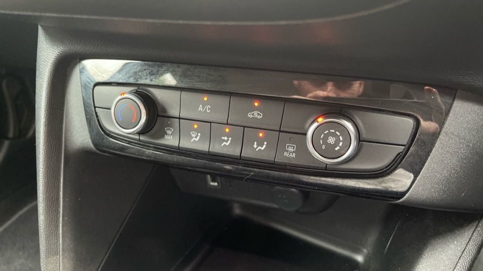 Vauxhall Corsa 1.2 Design 5dr Petrol Hatchback - Image 22